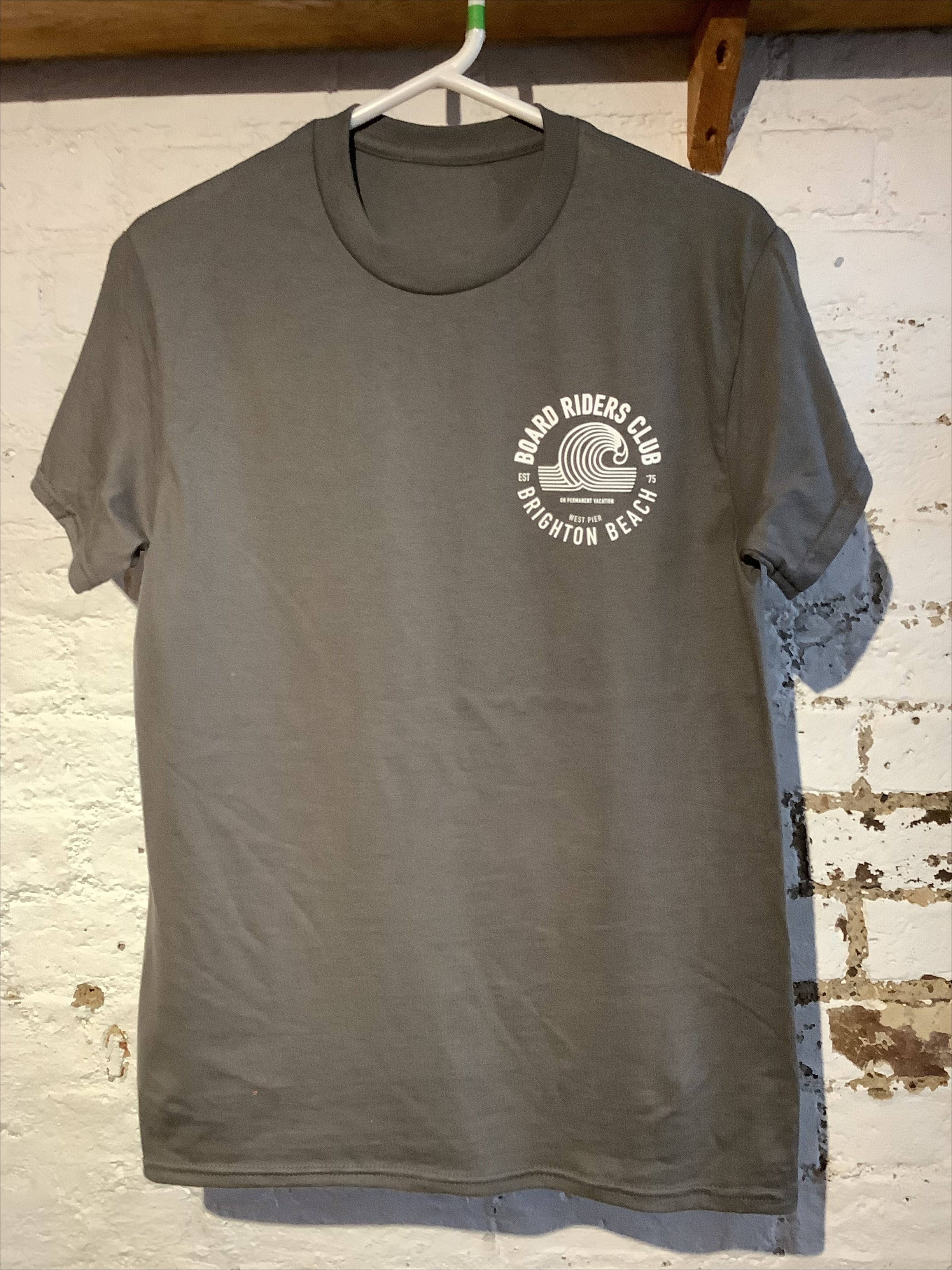 Classic West Pier Surfing Club - Streetwear Brands Logo avis et prix
